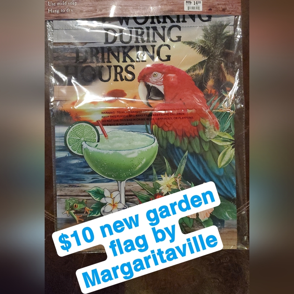 Margaritaville Tropical Parrot Flag with Green Drink